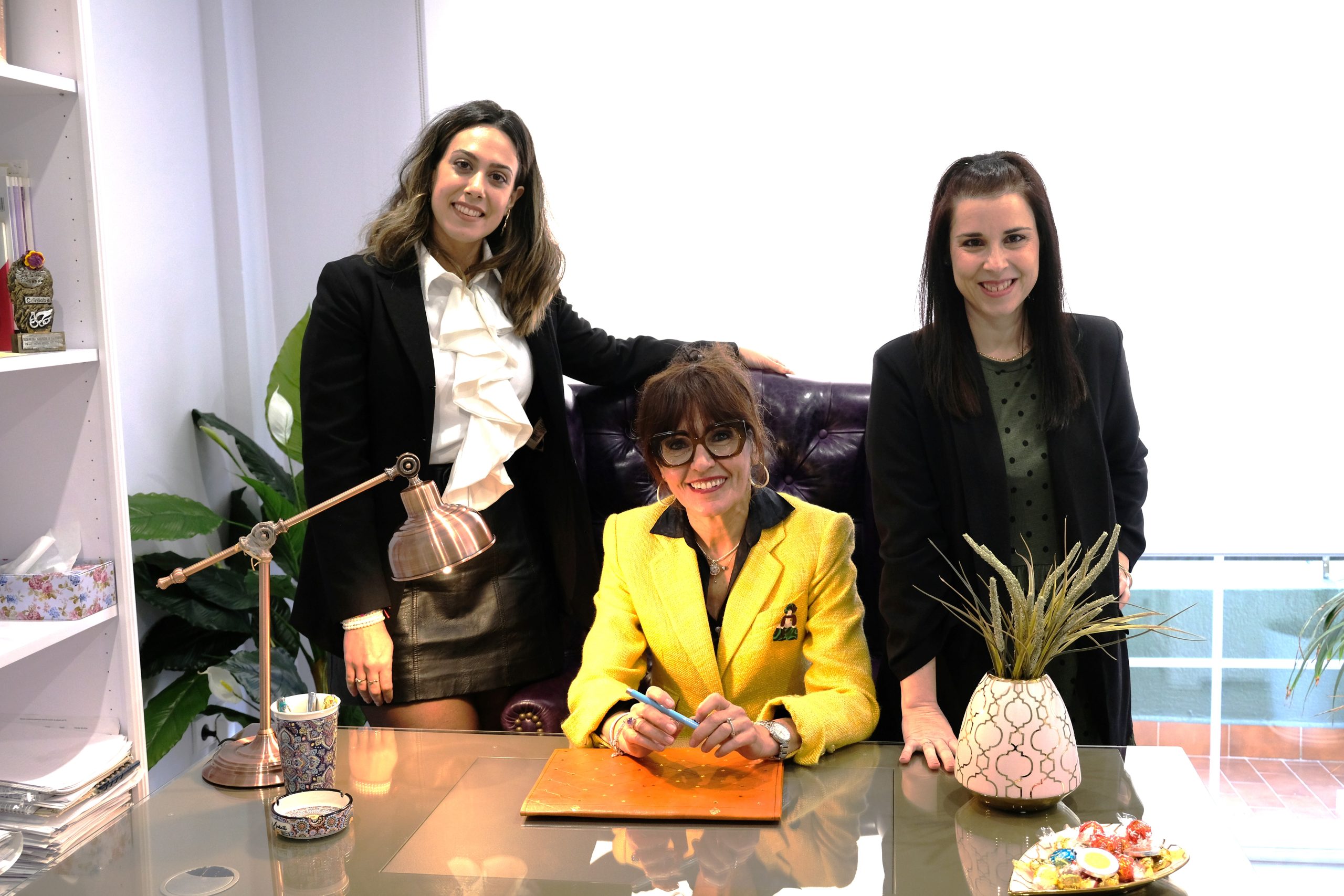 Adelina Fuentes González abogados